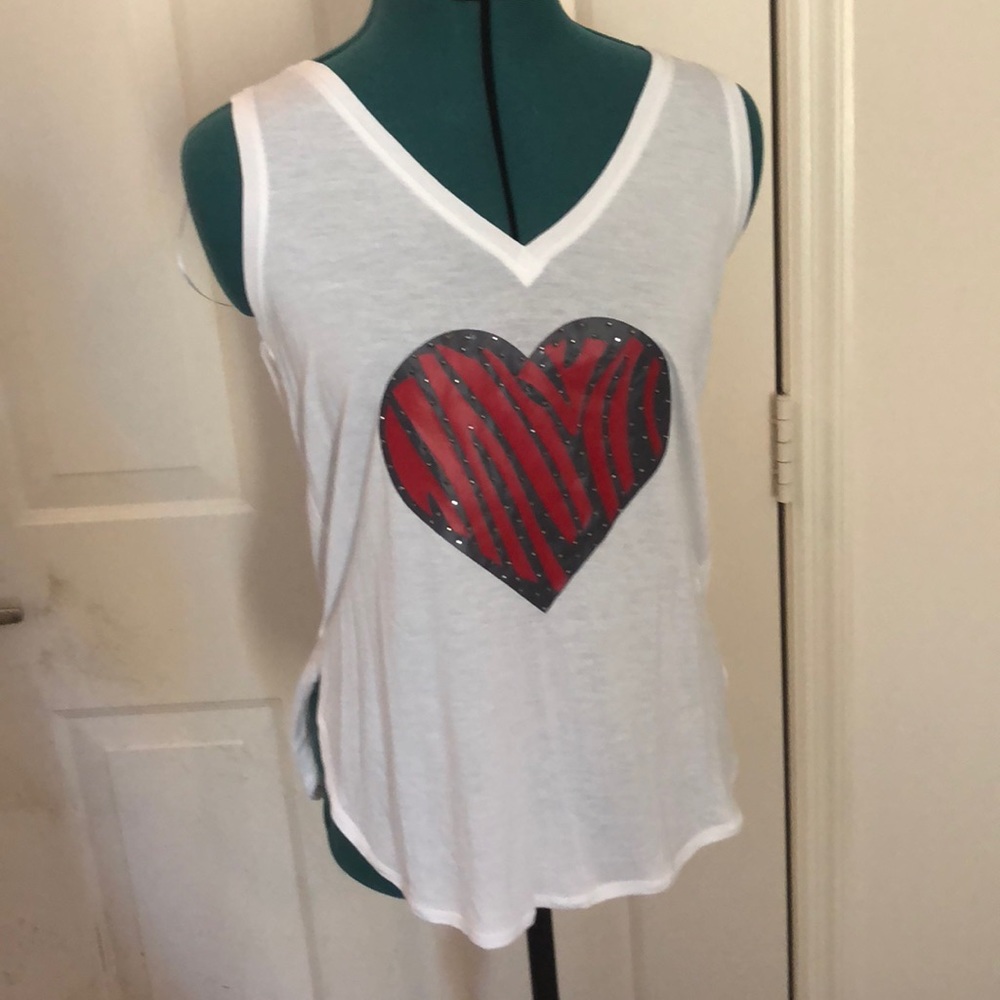 Graphic Tank